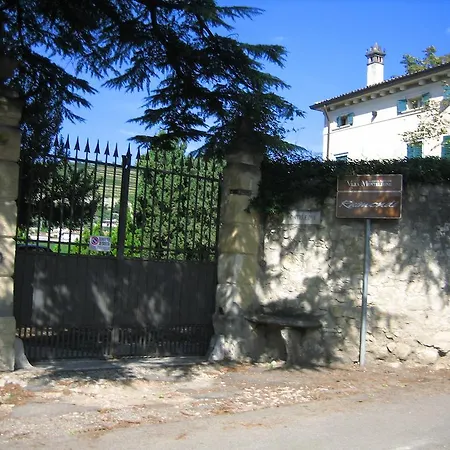 Monteleone Bed and breakfast SantʼAmbrogio di Valpolicella